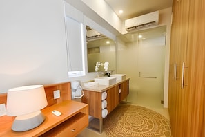 Toilet,Bathroom