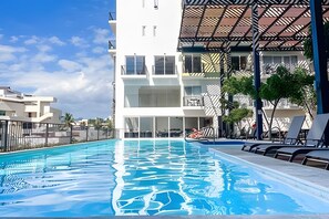 Area and facilities,Swimming pool,Street view,City view,Landmark view