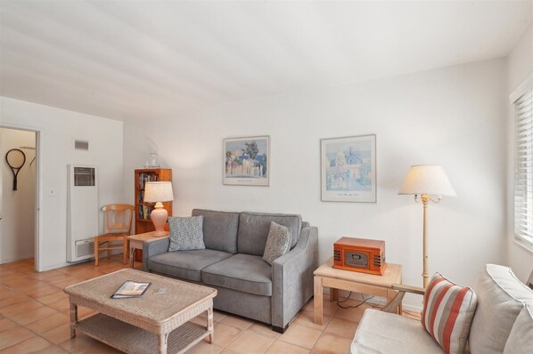 Architecture, Building, Furniture, Indoors, Living Room