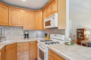Indoors, Kitchen, Appliance, Microwave, Oven
