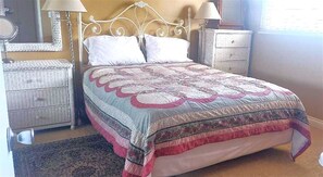 Furniture, Bed, Bedroom, Indoors, Room