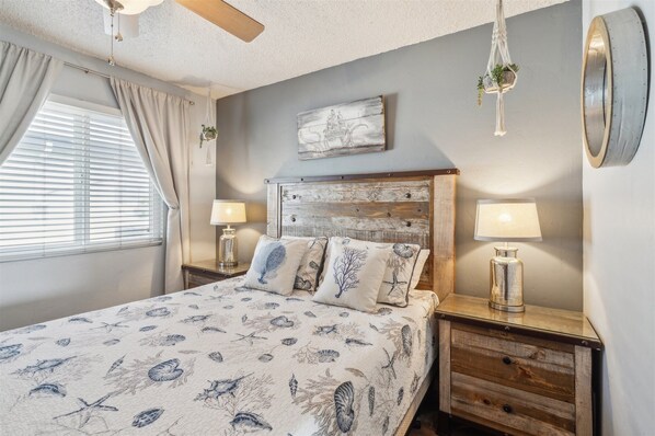 Indoors, Lamp, Home Decor, Bed, Furniture