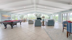 Spielezimmer