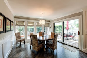 213 Twin Oaks_LuxImg_0003