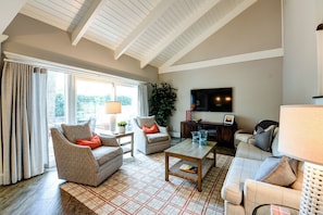 213 Twin Oaks_LuxImg_0006