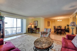 1033 Caravel_LuxImg_0004