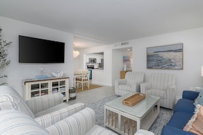 03 - Living Room