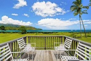 Fabulous oceanfront deck!