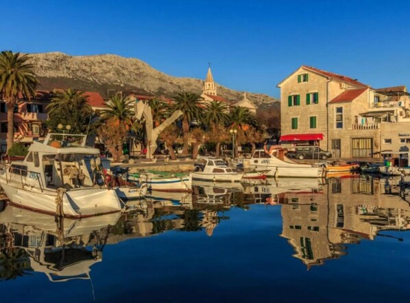 Marina