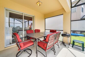 Lanai | Outdoor Dining | 14 Mi to LEGOLAND Florida
