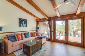 Sitting Room | 1st Floor | Ceiling Fans