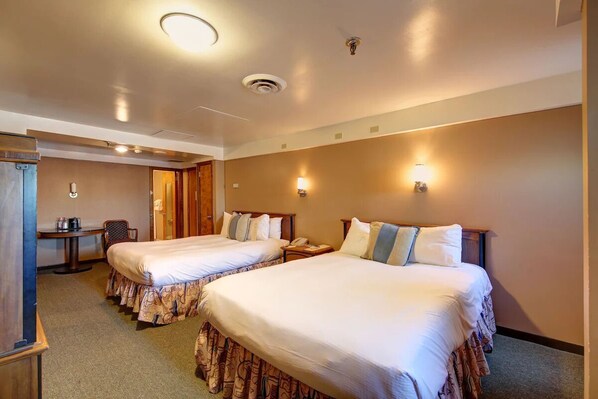 Unit with 2 Queen beds