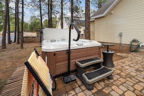 Bain à remous extérieur