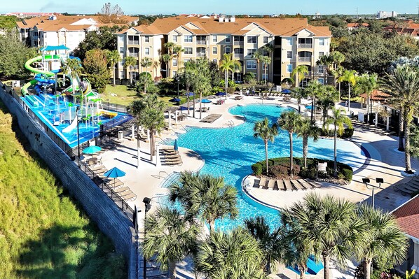 Lagoon style pool, Splash pad, Waterslides