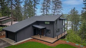 Beautifully remodeled in 2023, Whitefish Lake Luxury Retreat provides an elegant, modern getaway | Exterior