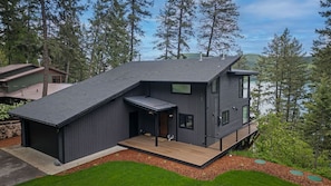 Beautifully remodeled in 2023, Whitefish Lake Luxury Retreat provides an elegant, modern getaway | Exterior