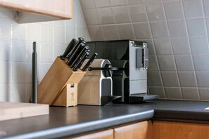 Kaffee und/oder Kaffeemaschine