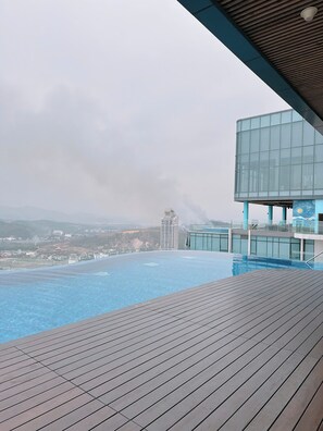 Utomhuspool