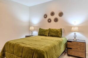 Condo - Image 4