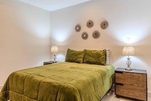 Condo - Image 4
