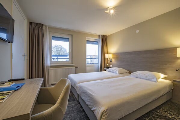 Unit with 2 Twin size beds
