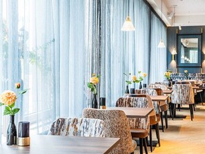 Onsite dining
