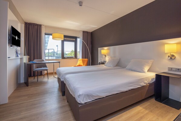 Unit with King size bed
