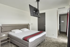 Comfortable Unit with King size bed