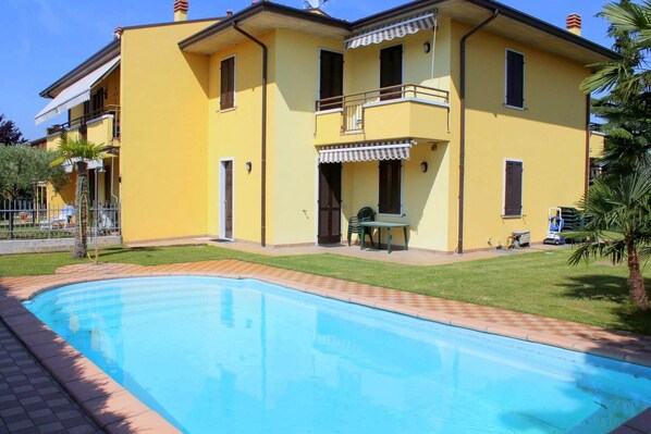 Extérieur maison de vacances [été]