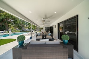 Large covered area with shaded seating and out door dining