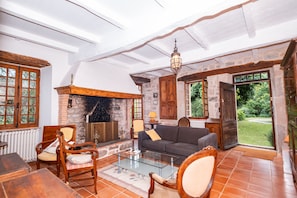 Le Clos Saint Michel - Vacation home with pool and garden
