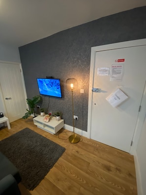 Living Room / Lounge