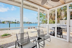 Back Patio, Seating