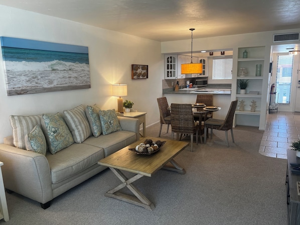Runaway Bay Unit 256- Anna Maria Vacations