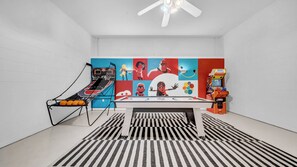 Spielezimmer
