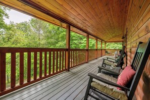 Timber Tails' relaxing decks