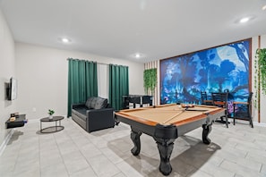Spielezimmer