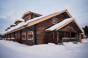 Esterni
