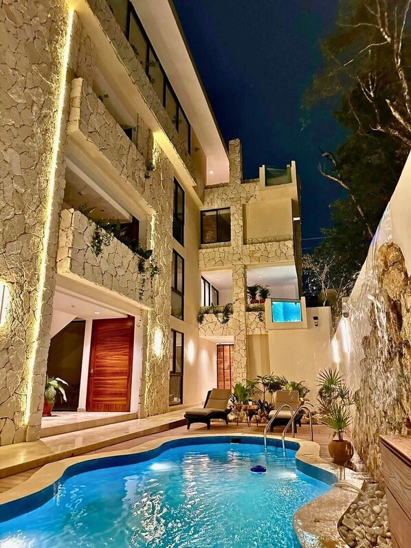Pool