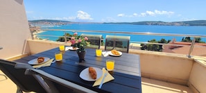Balcony/sea view