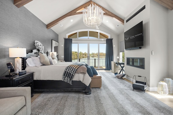 Main Suite - Platinum Pier (1)