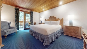 King Bed with Balcony