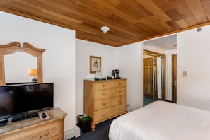 Queen Bed and Complimentary Coffee