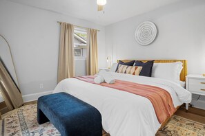 King bed for bedroom 1