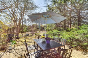 Patio | Outdoor Dining Area