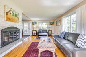 Living Room | Fireplace | 1st Floor