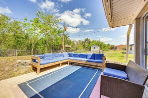 Private Patio | Charcoal Grill