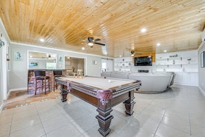 Game Room | Pool Table | Wet Bar | Smart TV