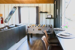 Spielezimmer