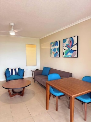 Living room/Dining